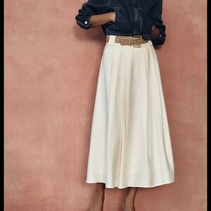 Zara braided belt midi skirt 
Cream Pleated